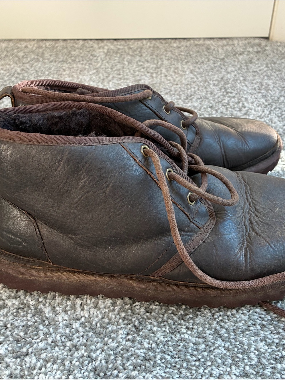 UGG Lace Up Boots Men's Size 10